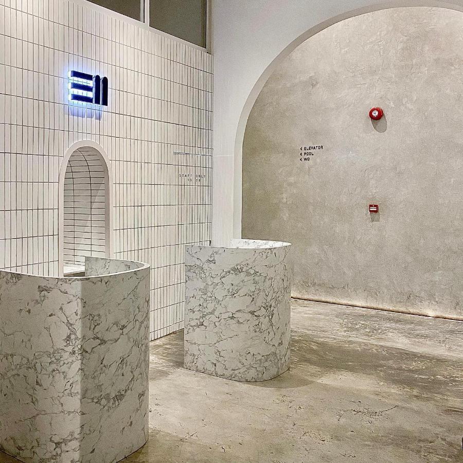 E11 Hotel - Bts Punnawithi 방콕 외부 사진